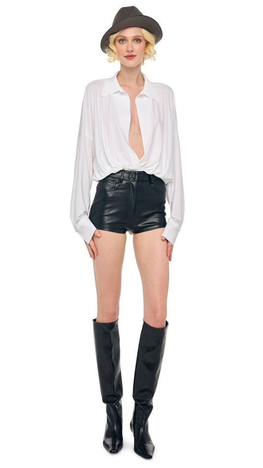Norma Kamali HIGH WAIST JEAN SHORT